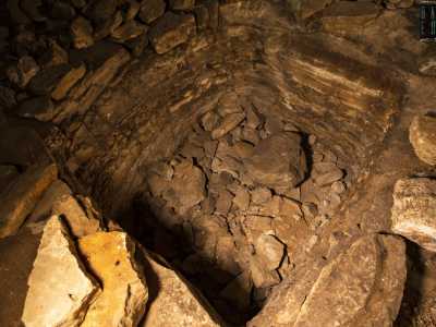 ...e di alcuni affossamenti artificiali: antiche vasche per l�approvvigionamento dell�acqua